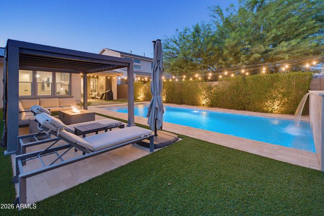 3211 E BRYCE Lane, Phoenix, AZ 85050