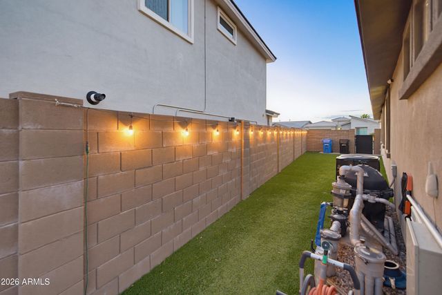3211 E BRYCE Lane, Phoenix, AZ 85050