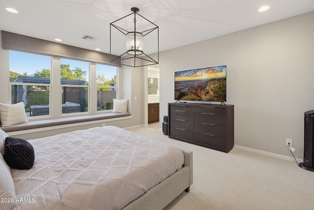3211 E BRYCE Lane, Phoenix, AZ 85050
