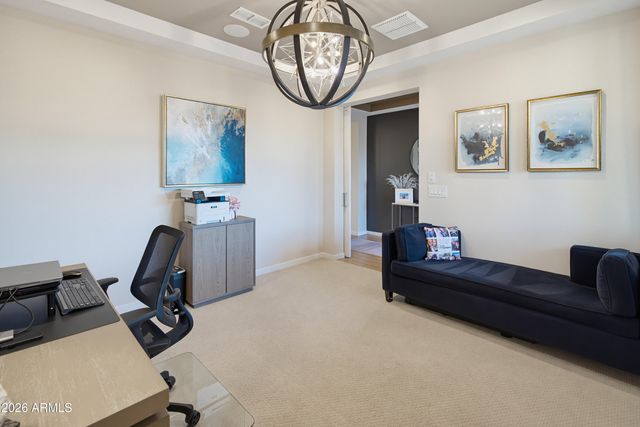 3211 E BRYCE Lane, Phoenix, AZ 85050