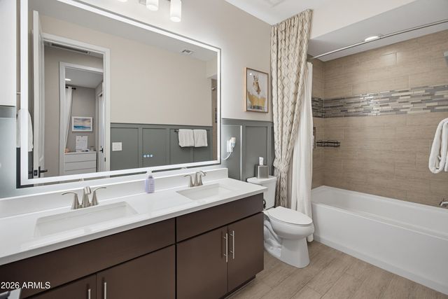 3211 E BRYCE Lane, Phoenix, AZ 85050
