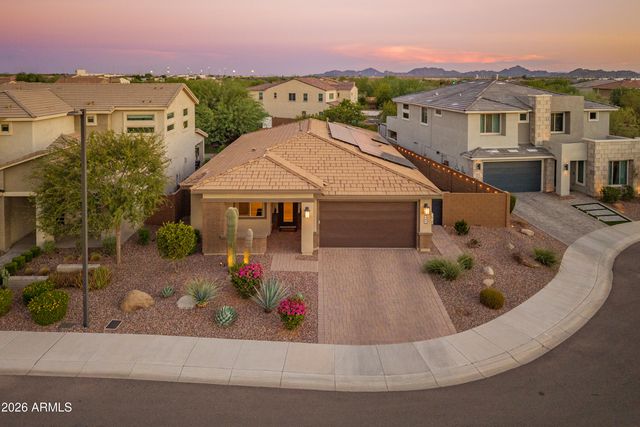 3211 E BRYCE Lane, Phoenix, AZ 85050