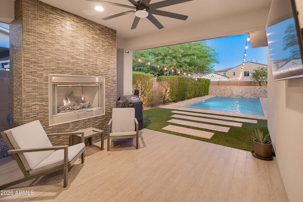 3211 E BRYCE Lane, Phoenix, AZ 85050 — photo 3