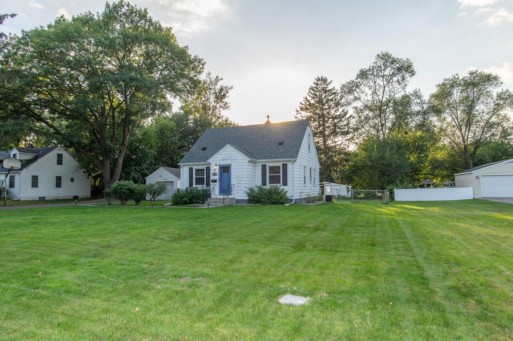 9434 Elliot Avenue S, Bloomington, MN 55420
