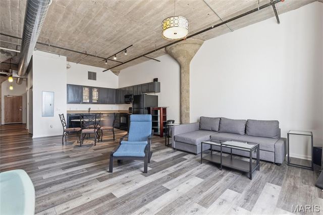 1511 Locust Street 708, St Louis, MO 63103