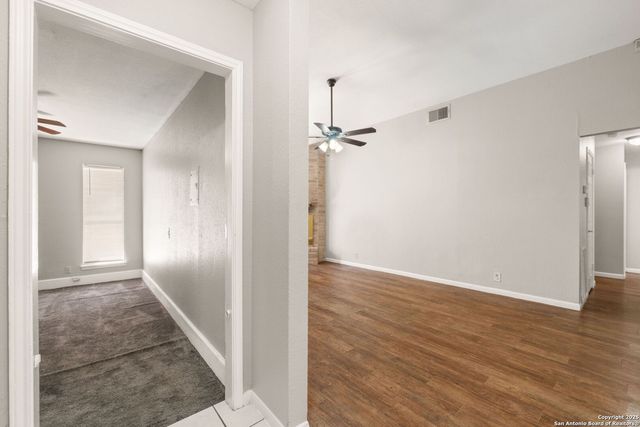 7441 Barnsley, San Antonio, TX 78250