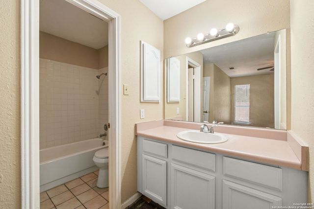 7441 Barnsley, San Antonio, TX 78250