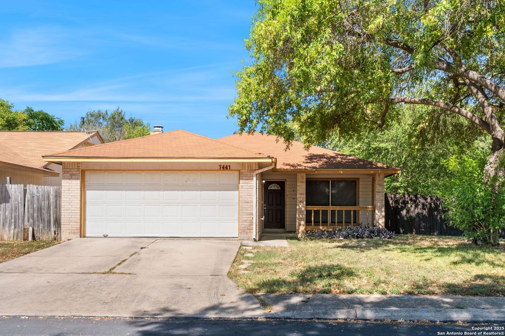 7441 Barnsley, San Antonio, TX 78250
