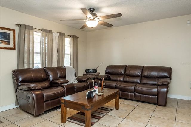 6424 SWALLOW HILL DRIVE, Orlando, FL 32818