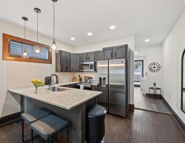 885-887 Linwood Avenue, Columbus, OH 43206