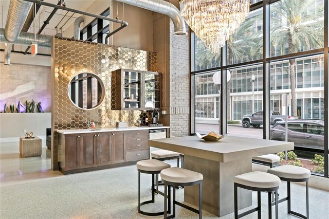 175 2ND STREET S P-08, St Petersburg, FL 33701