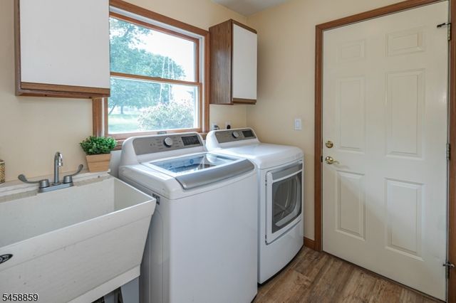 9 Summershade Ln, Raritan Twp., NJ 08551