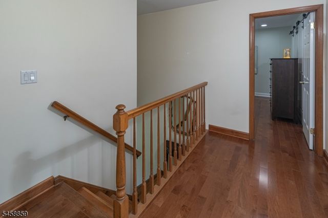 9 Summershade Ln, Raritan Twp., NJ 08551