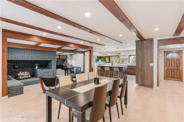 5950 Winnetka, Woodland Hills, CA 91367