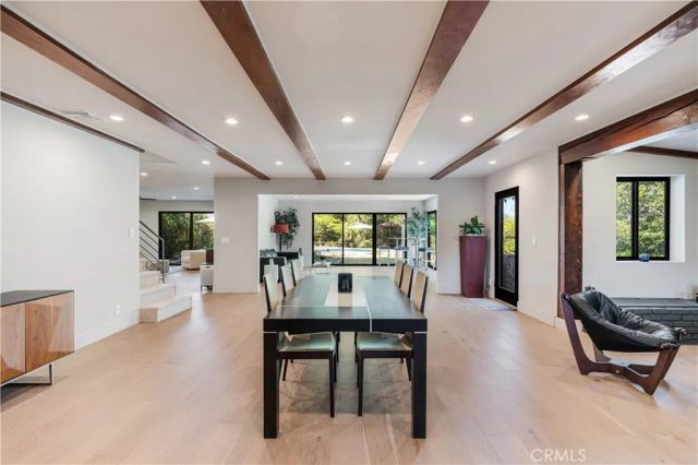 5950 Winnetka, Woodland Hills, CA 91367
