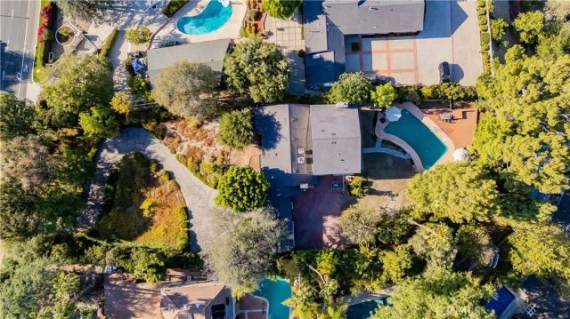 5950 Winnetka, Woodland Hills, CA 91367