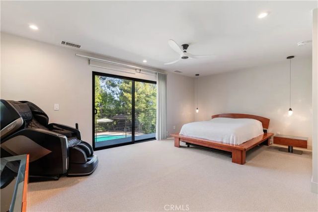 5950 Winnetka, Woodland Hills, CA 91367