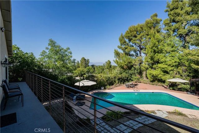 5950 Winnetka, Woodland Hills, CA 91367