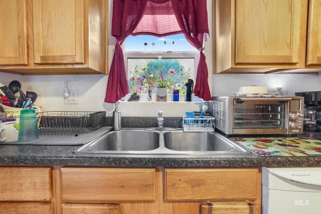 160 Monroe Street, Twin Falls, ID 83301