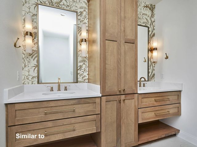 17539 North Valley Drive, Urbandale, IA 50322