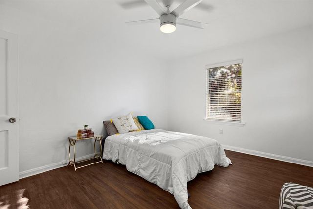 301 E 33rd ST 6, Austin, TX 78705