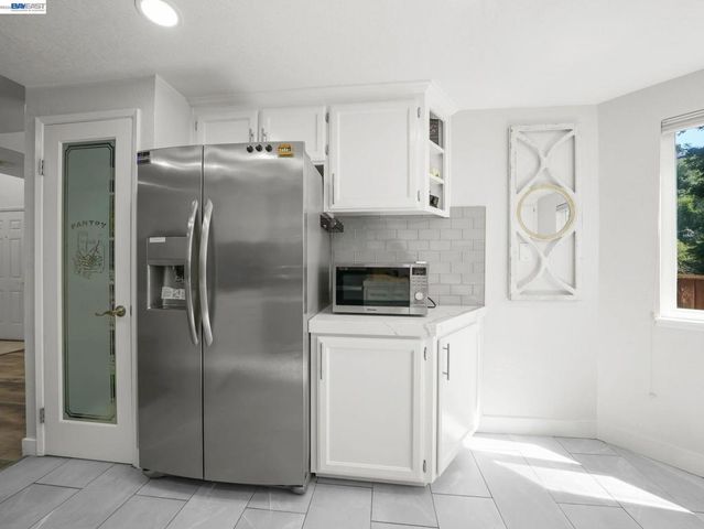 5371 San Simeon Pl, Castro Valley, CA 94552