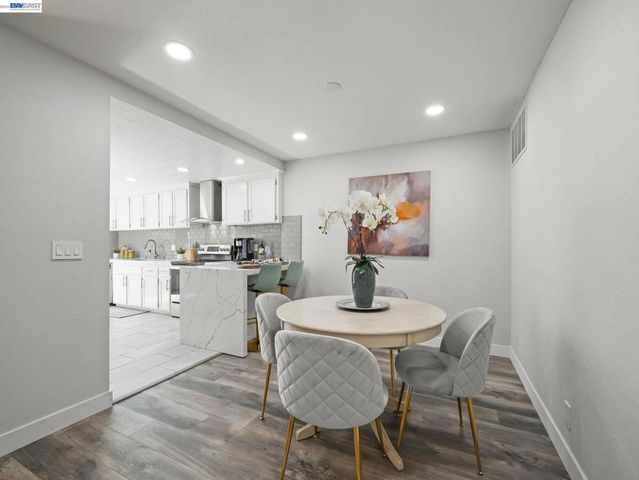5371 San Simeon Pl, Castro Valley, CA 94552