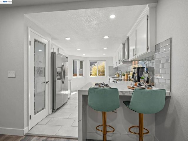 5371 San Simeon Pl, Castro Valley, CA 94552
