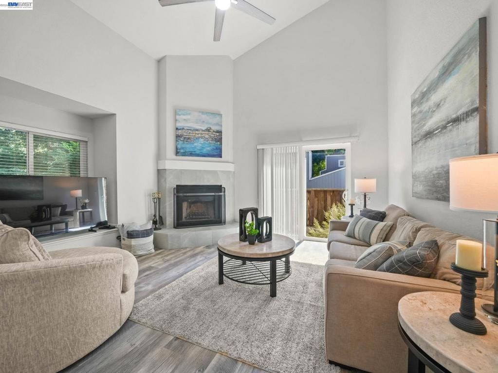 5371 San Simeon Pl, Castro Valley, CA 94552