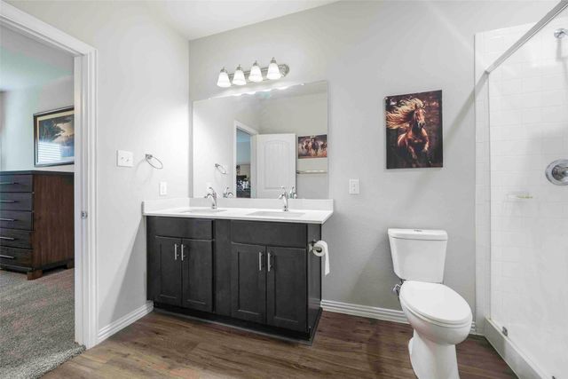 142 Lawndale Lane, Mabank, TX 75147
