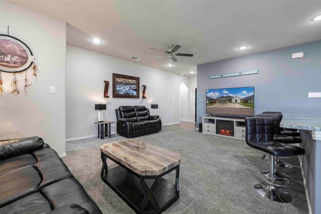 142 Lawndale Lane, Mabank, TX 75147