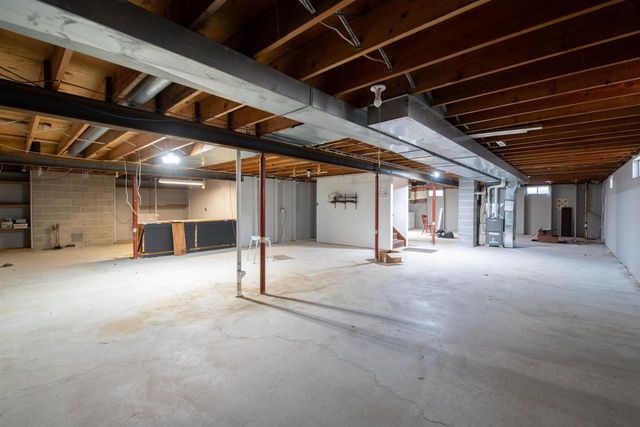 520 WILLOW DRIVE, Fond Du Lac, WI 54935