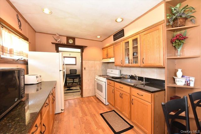 136 Maple Street, Massapequa Park, NY 11762