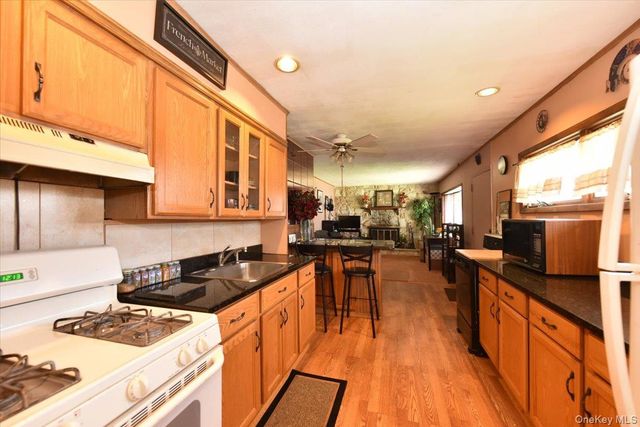 136 Maple Street, Massapequa Park, NY 11762