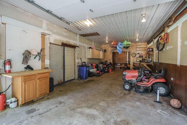 9980 S 2nd Street, Texas Twp, MI 49071