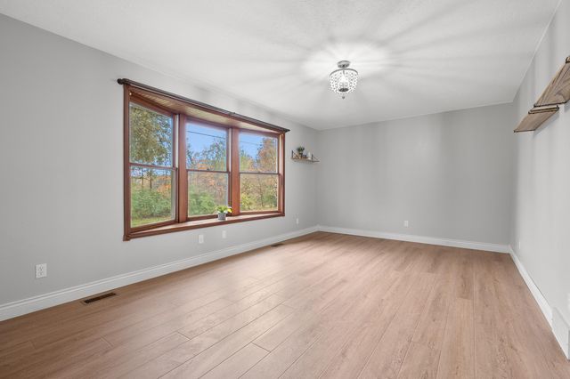 9980 S 2nd Street, Texas Twp, MI 49071