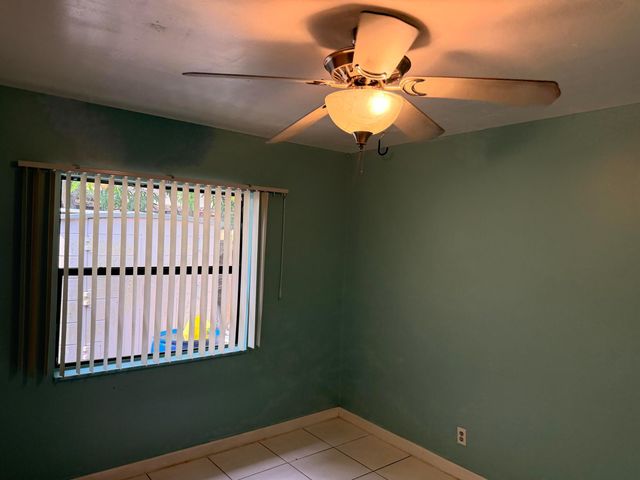6082 Wauconda Way E, Lake Worth, FL 33463