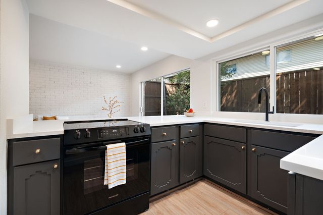 2653 Via Catalina, Carrollton, TX 75006