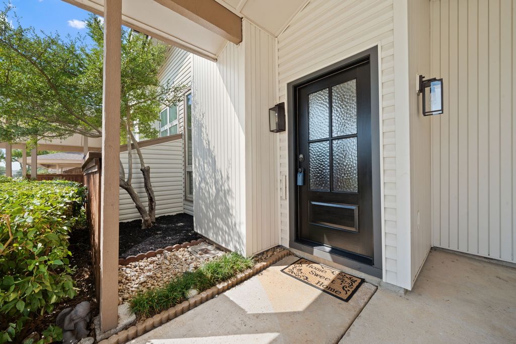 2653 Via Catalina, Carrollton, TX 75006 — photo 3