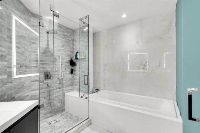 851 NE 1st Ave 4009, Miami, FL 33132