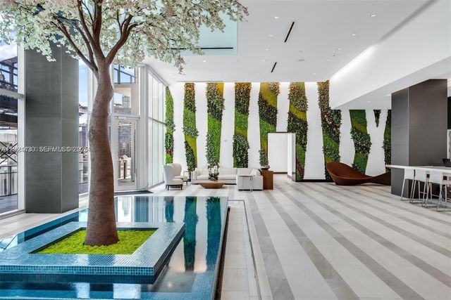 851 NE 1st Ave 4009, Miami, FL 33132