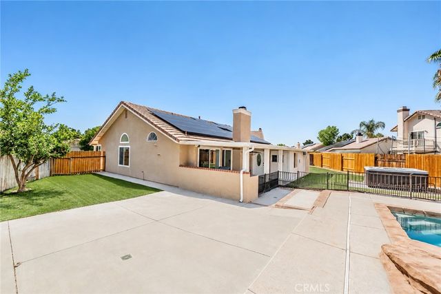 361 Wales Court, San Jacinto, CA 92583