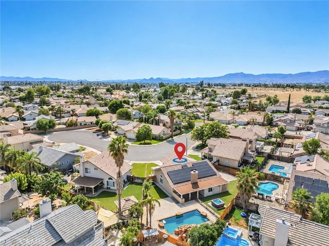 361 Wales Court, San Jacinto, CA 92583