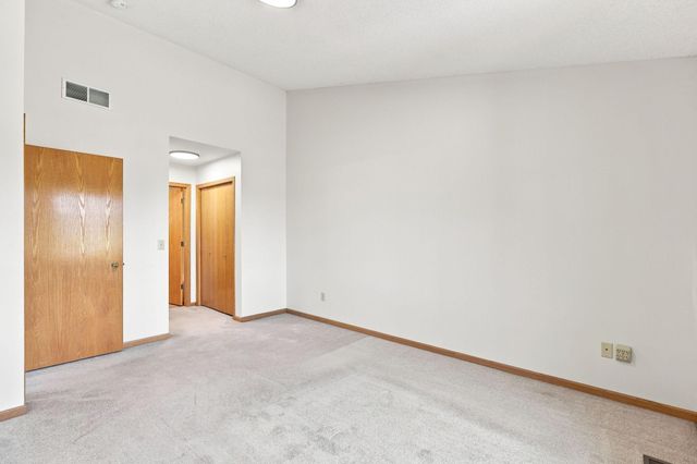 21728 Evergreen Trail, Rogers, MN 55374