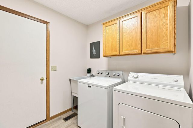 21728 Evergreen Trail, Rogers, MN 55374