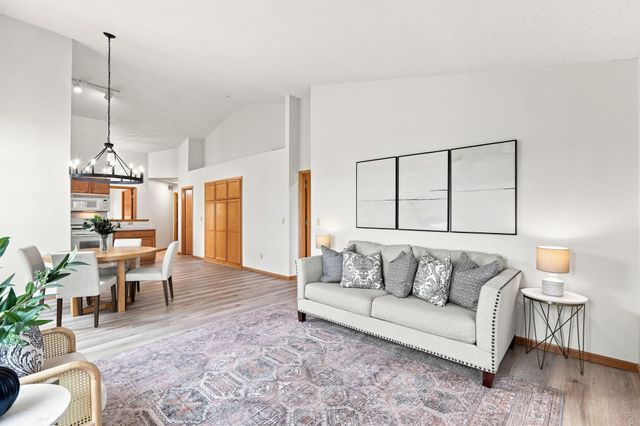 21728 Evergreen Trail, Rogers, MN 55374