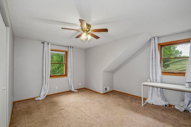 9631 13th Avenue S, Bloomington, MN 55425