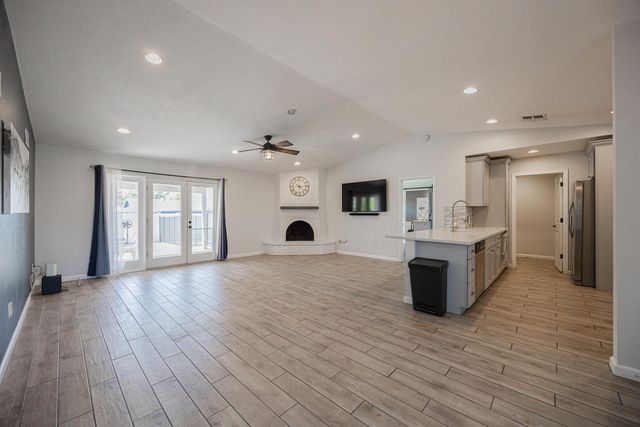 5901 E Friess Drive, Scottsdale, AZ 85254