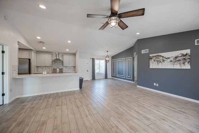 5901 E Friess Drive, Scottsdale, AZ 85254