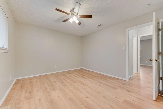 1726 W Sanford Street D, Arlington, TX 76012